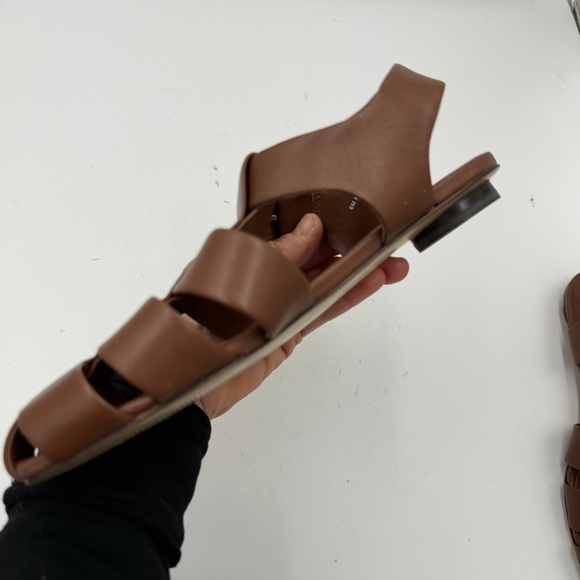 NEW Everlane Rum Brown Leather Fisherman Day Sandal in Size 6